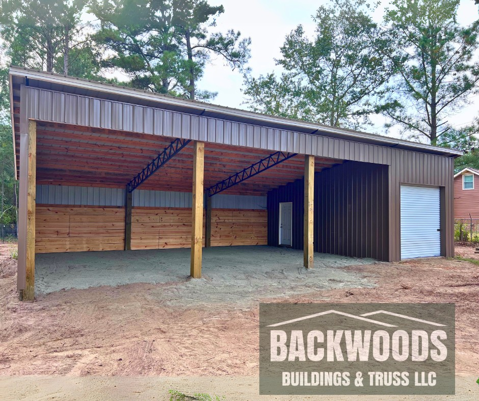 Horse barn with tack room enclosed building Tennessee